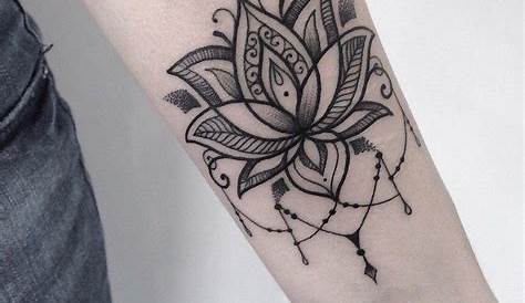 Tatouage fleur de lotus et tatouage fleur de lys toutes