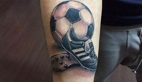 Soccer Tattoo ball by Cesar Hencklein tatuagem bola de