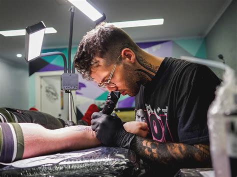 What Is A Tattoo Artist?