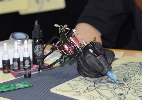 Tattoo Machine Siloette