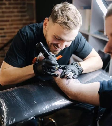 tattoo session