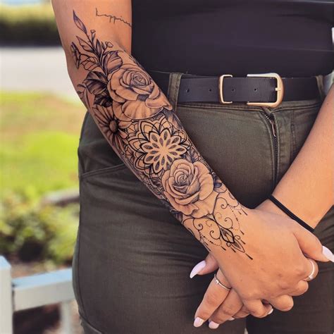 tattoos am arm frauen