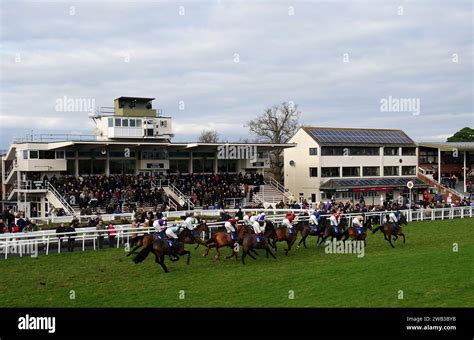 taunton races runners and riders