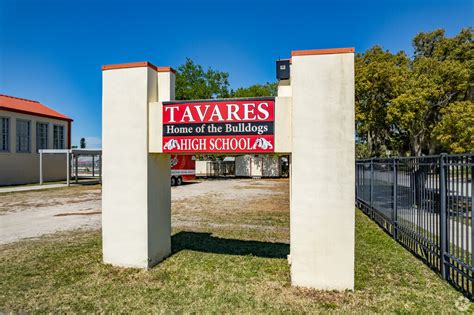 tavares high school address