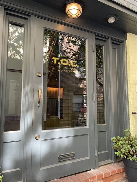 Unveil the Secrets of Tavern on Camac: A Gastronomic Journey Awaits