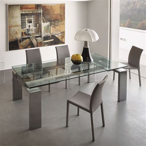 tavoli in cristallo allungabili moderni