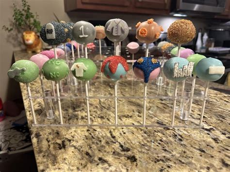 Taylor Swift Cake Pops
