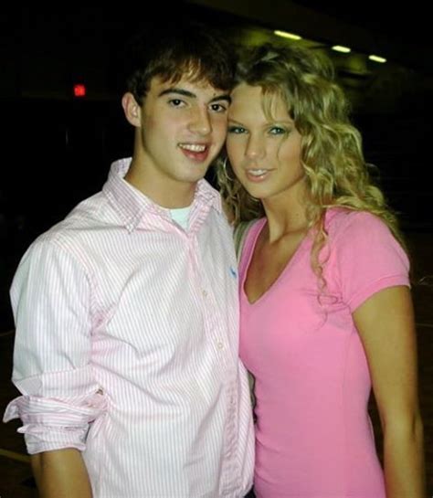 taylor swift high school boyfriend