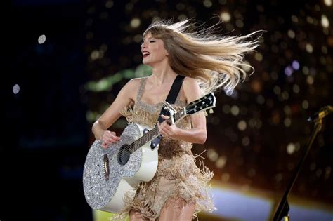 taylor swift tour 2023 pictures