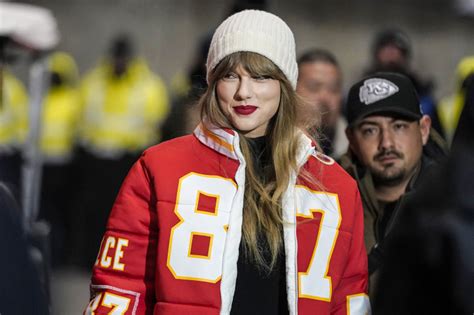 taylor swift with chiefs
