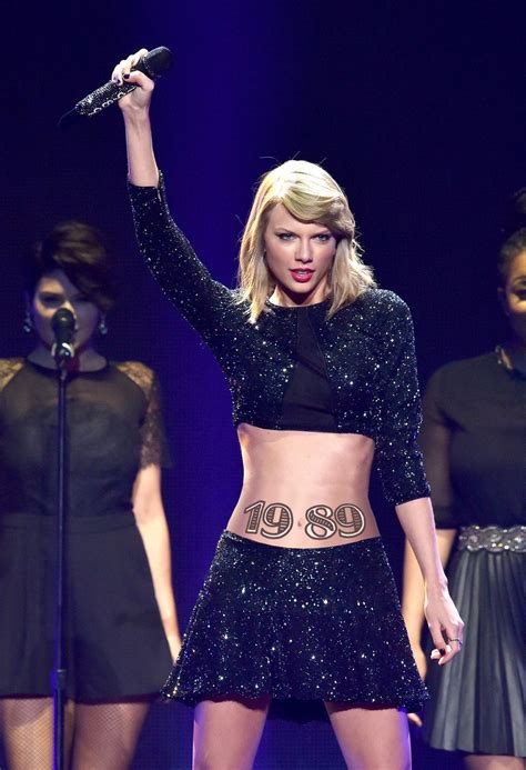 Taylor Swift's Belly Button Secrets Revealed!