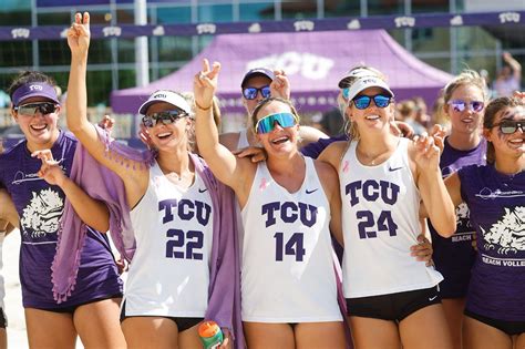 TCU Beach Volleyball on Twitter Beach volleyball, Volleyball, Tcu