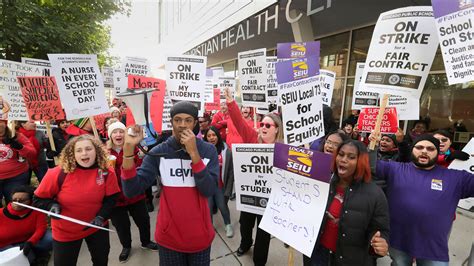 teachers union strike chicago today