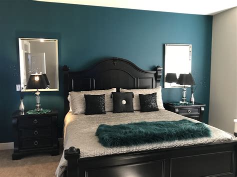 Teal Bedroom Accent Wall