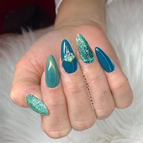 Teal Nails