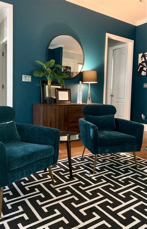 Teal Wall Design