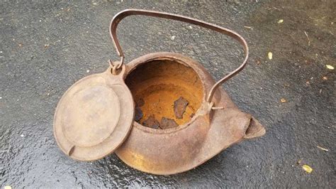 Teapot Rusting Inside