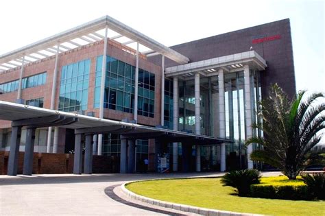 tech mahindra office address