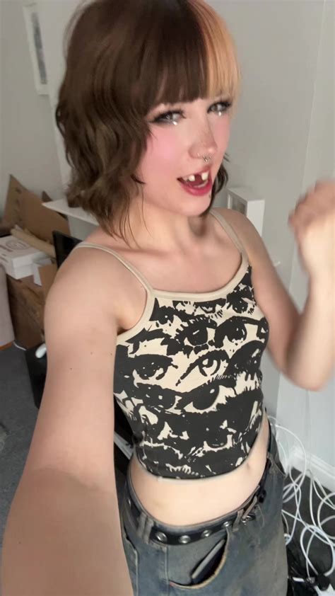 teddy leaks toothless