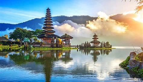 6 Rekomendasi Tempat Liburan di Bali Populer - Nasional Katadata.co.id