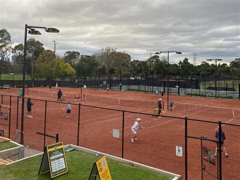 tennis courts around south yarra