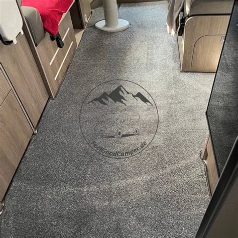 Wohnmobil Teppich selbst verlegt.