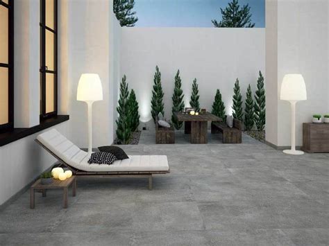Terraza Con Piso Gris