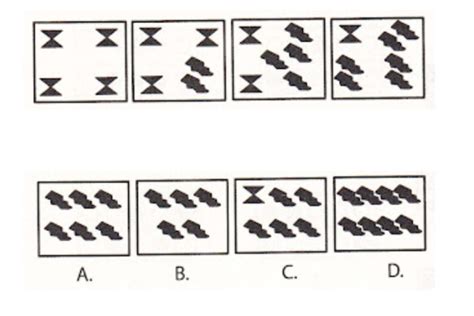 Seseorang sedang mengerjakan soal logika