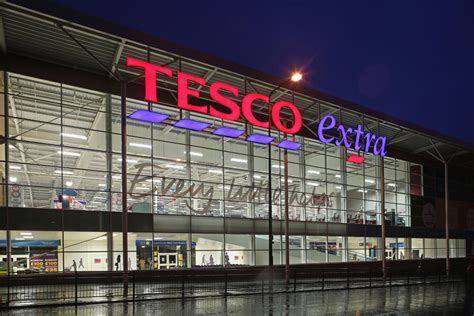 tesco extra glasgow