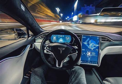 Önvezető Tesla El mernél aludni a volán mögött? YouTube
