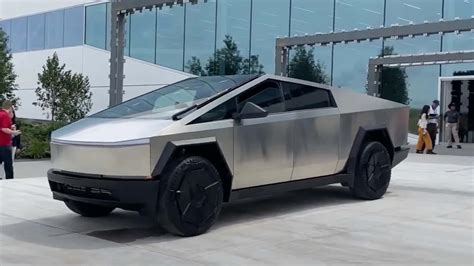 tesla cyber truck reveal