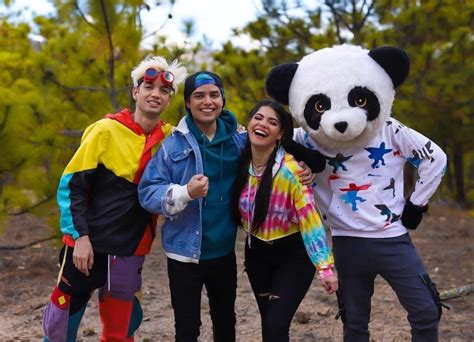 TEST ¡CUANTO SABES DE YOLO! I (EL 94 FALLA) I YOLO AVENTURAS I Tik