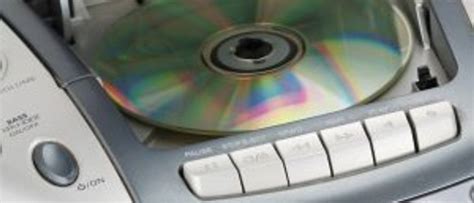 auvisio CD Spieler Tragbarer CDPlayer mit Ohrhörern, Bluetooth und AntiShockFunktion (CD
