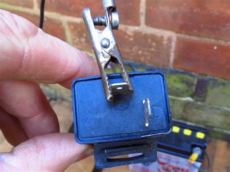 Testing Indicator Flasher Unit