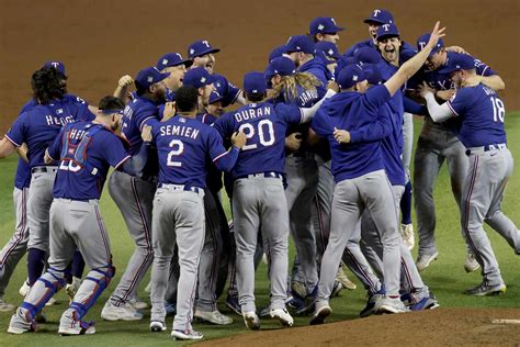texas rangers win world series images