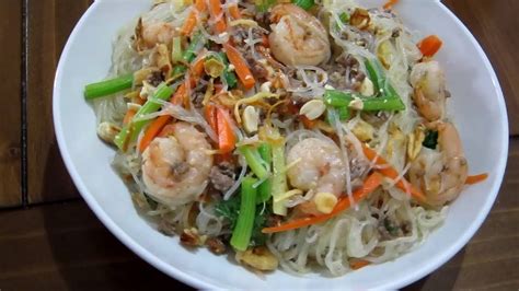 Yum Woon Sen (Glass Noodle Salad) Recipe