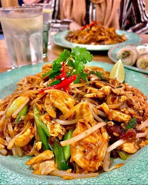 thai dishes manchester blvd