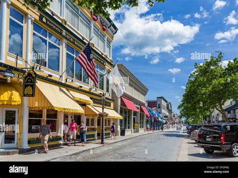 thames street rhode island