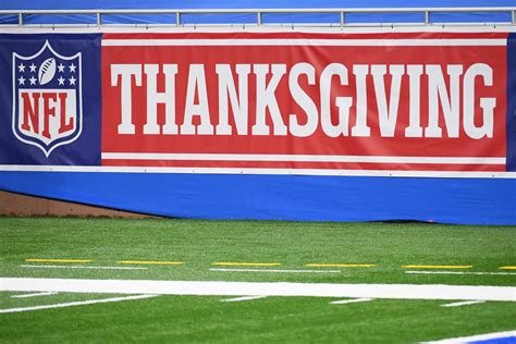 thanksgiving football games 2021 schedule