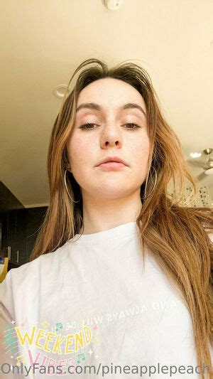 that nude pineapple chick3