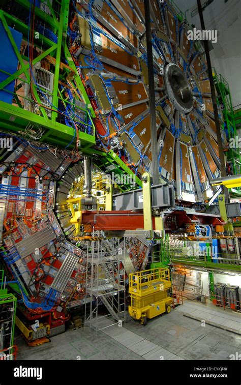 the alice experiment at the cern lhc