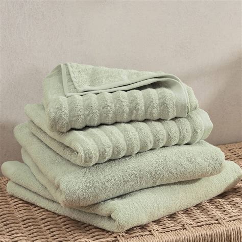 The Best Fluffy Bath Sheets