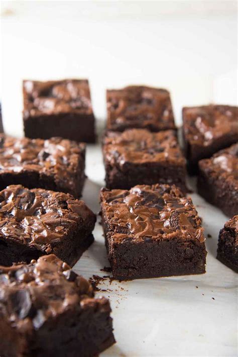 the best fudgy chocolate brownies