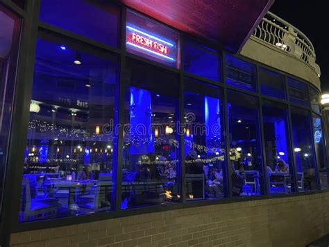 the blue seafood restaurant