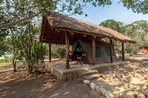 the bush lodge uganda