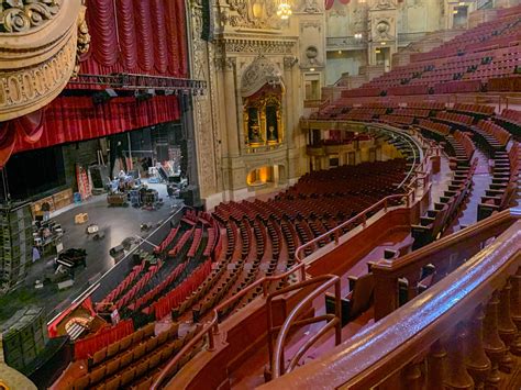 the chicago theatre seat view