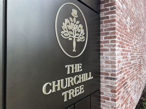 the churchill tree pub