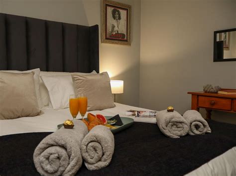 The Lantern Apartment