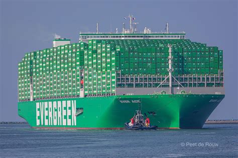 the largest cargo ship in the world