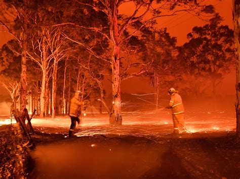 the latest news on fires in australia